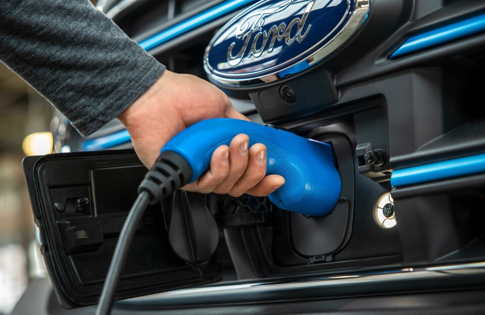 Electrification and digitalisation go hand in hand at Ford and VW Ford Transit electric plug in