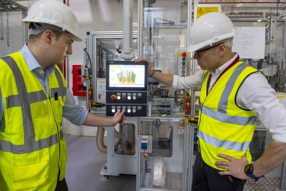 At the Dunton pilot plant, Ford has installed 5G to process the data capture and analysis of welding machines Ford Dunton 5G welding
