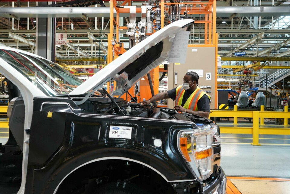 Principles of servant leadershipPlant Manager Corey Williams says that ‘servant leadership’ is the defining principle in managing DPT, particularly in ensuring all workstations are designed to support workers’ safety and productivity Ford Dearborn Truck