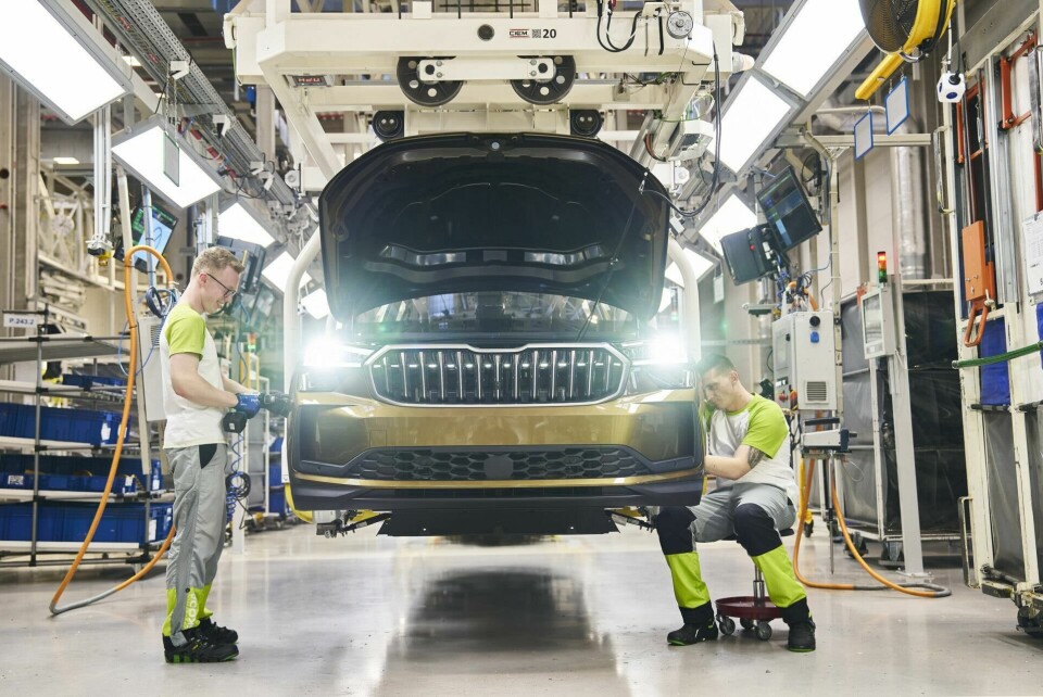 The latest Kodiaq, Škoda’s premier SUV model, embodies the company’s dedication to enhancing its product range with a focus on sustainability and efficiency 240117_production-of-skoda-kodiaq-1_0c7debb9-1920x1280