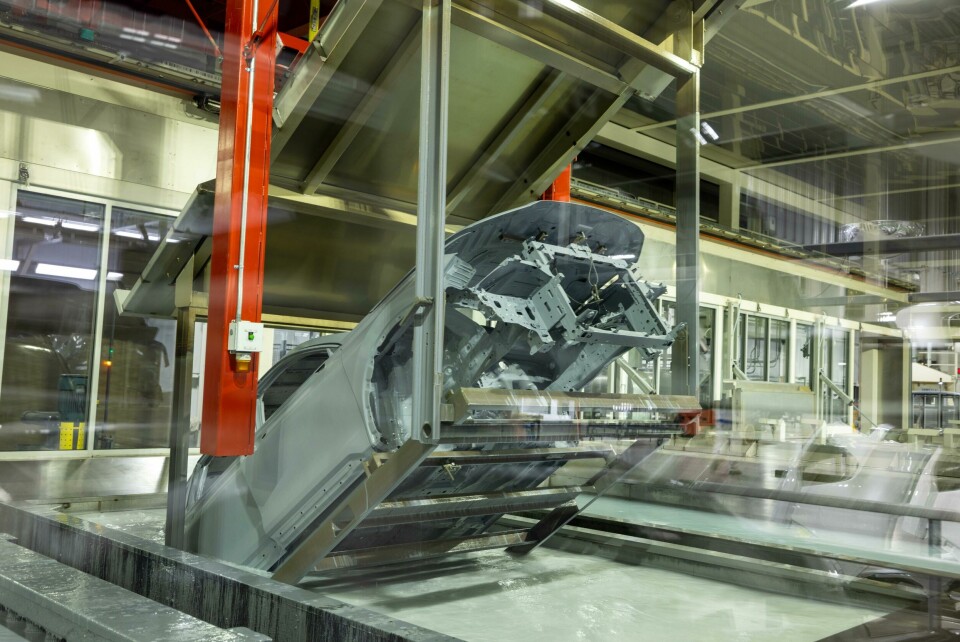 Transitioning to the larger and heavier all-steel body of the CR-V e:FCEV has also required some modifications to the paintshop, notably to the corrosion protection application process Honda PMC_FCEV6