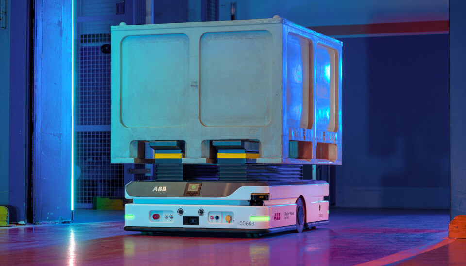 The AMR Flexley Mover P603 can carry payloads up to 1,500kg through complex automotive assembly environments using the latest autonomous technology