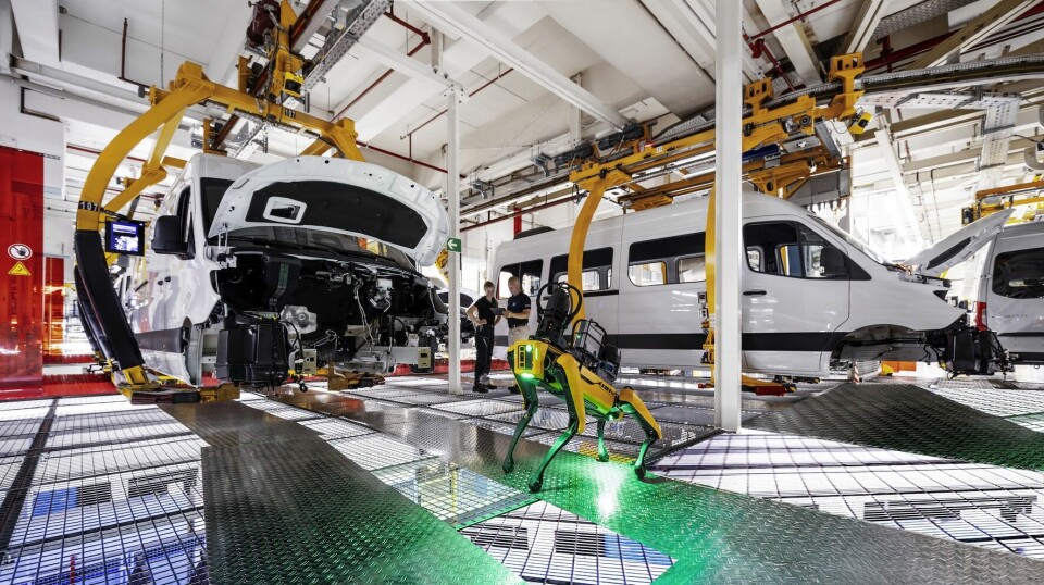 A new generation of automation at Mercedes-Benz’s Düsseldorf plant