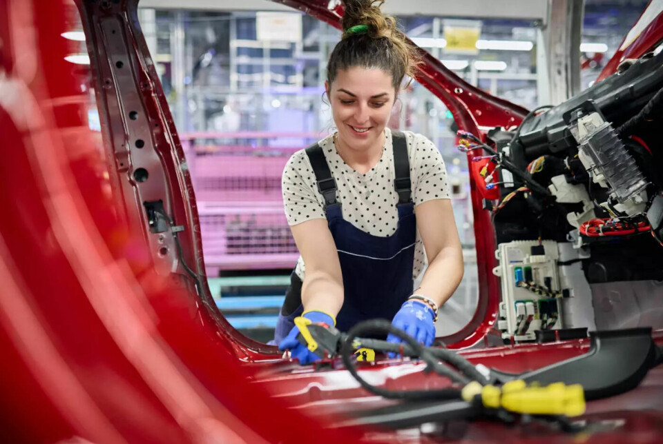 A skilled and dedicated workforce underpins BMW Regensburg’s exellence