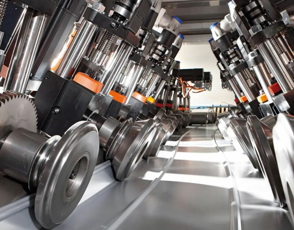 Steel sharpens its edge in automotive production & design